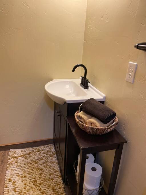 Parkway Yellowstone Guest House Apartment #3 Gardiner Esterno foto