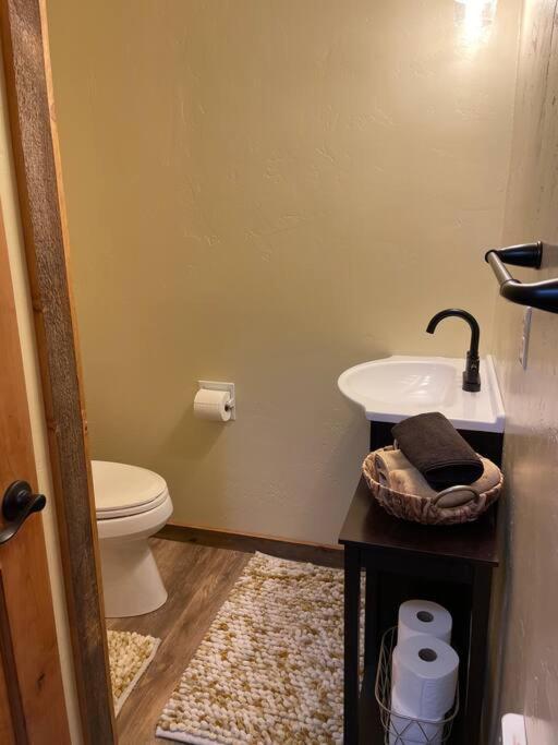 Parkway Yellowstone Guest House Apartment #3 Gardiner Esterno foto