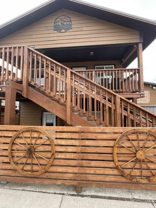 Parkway Yellowstone Guest House Apartment #3 Gardiner Esterno foto