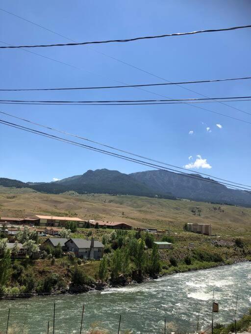 Parkway Yellowstone Guest House Apartment #3 Gardiner Esterno foto